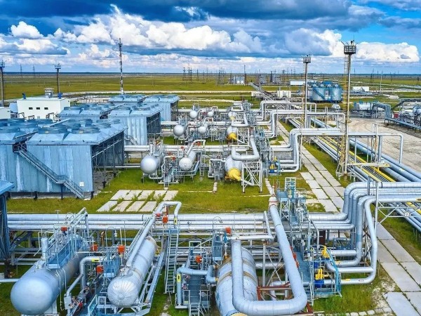 Взрывозащищённая гидростанция для газопромысловой арматуры